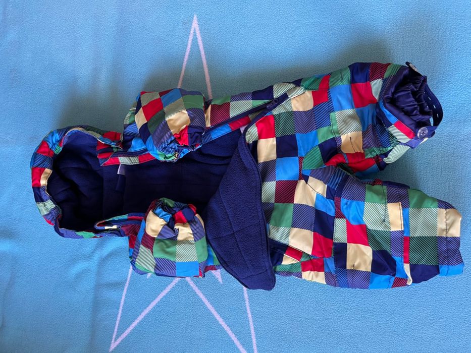 Бебешки ватиран космонавт