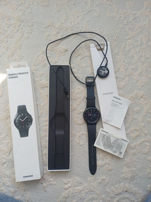 Смарт-часы Samsung Galaxy Watch 4 Classic