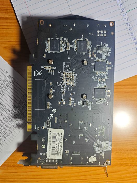 Продам рабочую видеокарту NVIDIA GeForce GTX 1050 Ti 4 ГБ GDDR5.