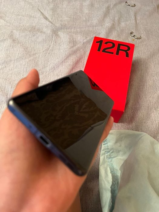 продам OnePlus 12r