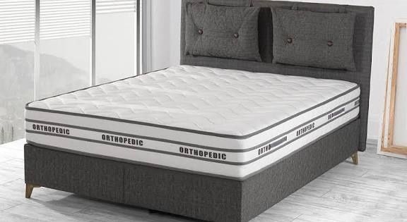 Matras krovat spalni