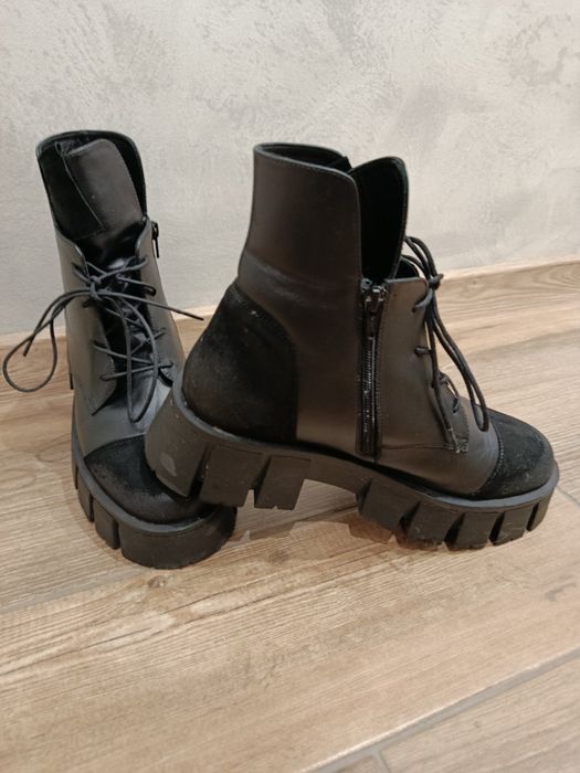 Дамски Зимни боти