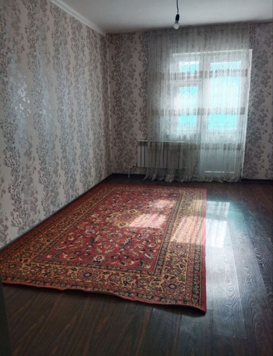 Срочно квартира сотилади! 8 худуд, 3 хонали, 7- кават
