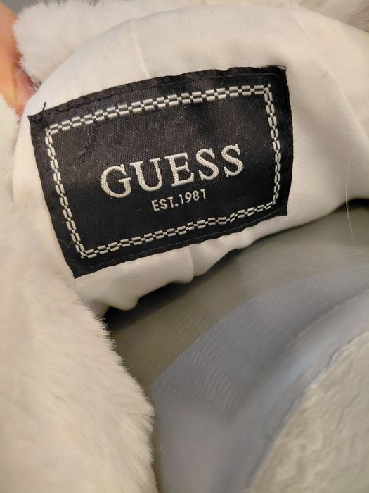 Дамско яке Guess