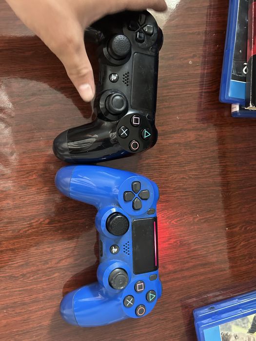 Ps 4, играл год, 10 игр из них 4 цифровые игры