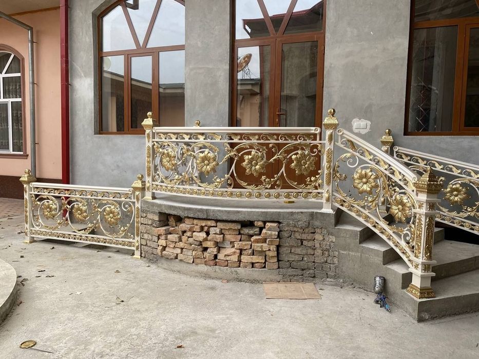 Перила кованный.