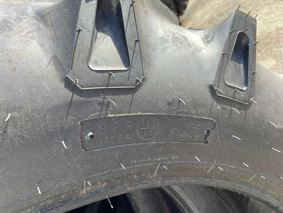 12.4-36 Anvelope noi de tractor cu 8PR garantie Cauciucuri de FIAT