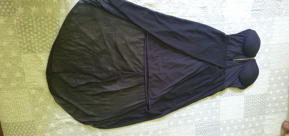 Къса рокля с тюл