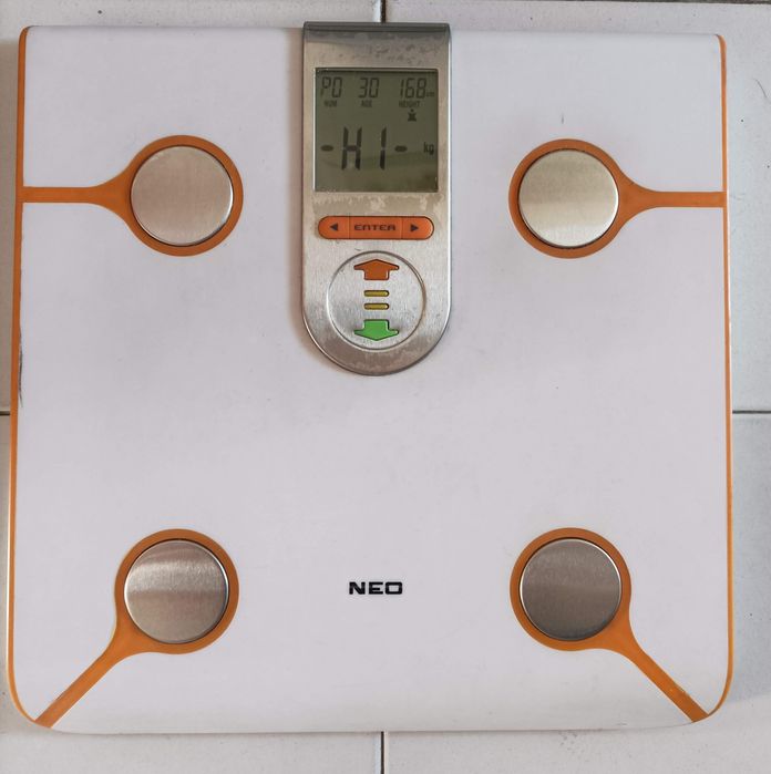 Персонална везна NEO BS-404