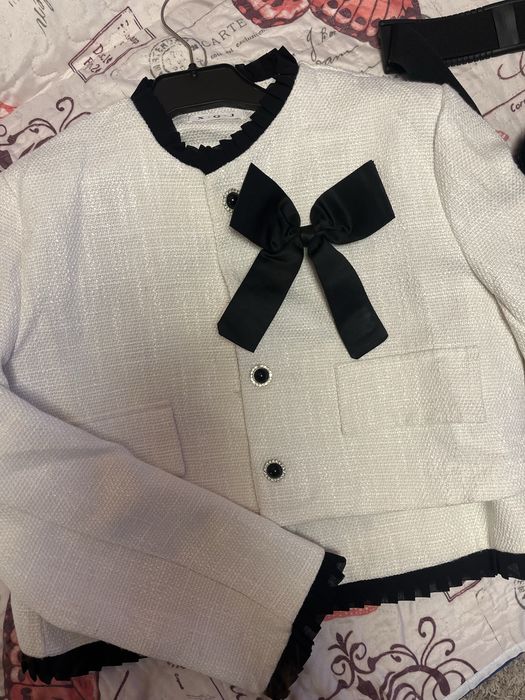 Продам твидовый костюм