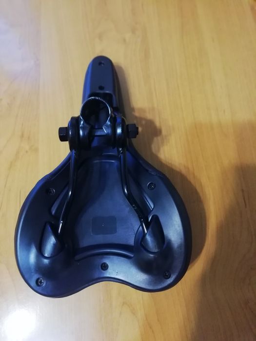 Седло велосипедное