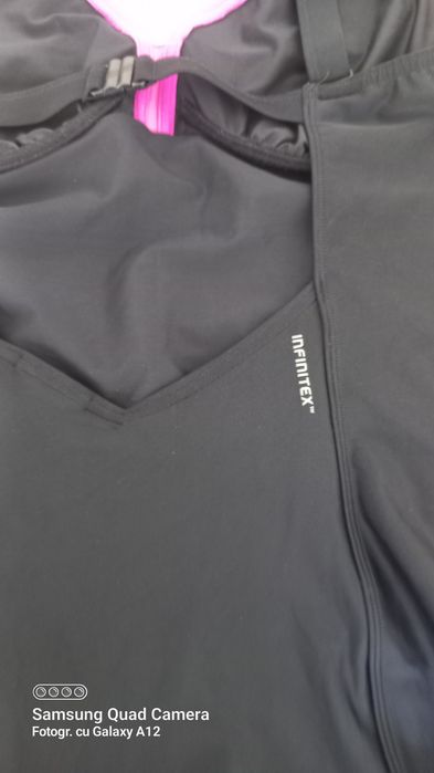 Adidas, costum baie