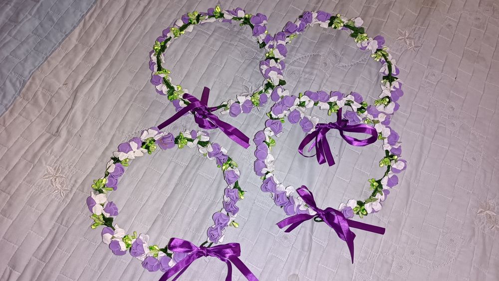 Вешалка, венок в отличном состоянии