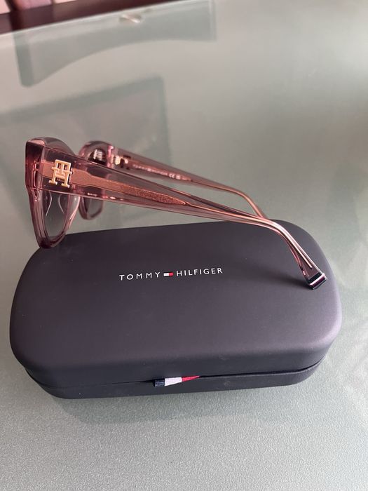 Слънчеви очила Tommy Hilfiger