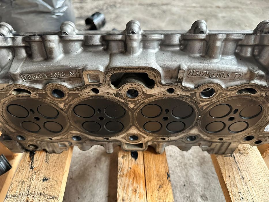 Chiulasa cu ax came , Jaguar XE , Range Rover Evoque , 2.0 diesel , 204DTD , 180 cp
