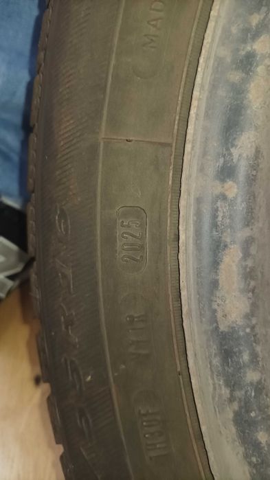 Vând set jante + cauciuc iarna 205/55/R16 Opel Astra K