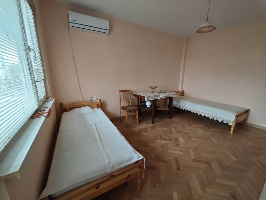 Дава се под наем Четиристаен апартамент в Велико Търново, Център - 16 кв.м за 137.7 € - Снимка #1