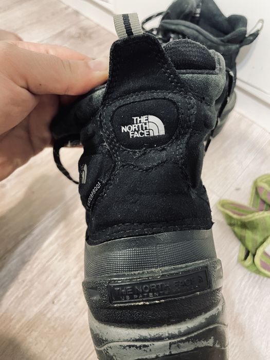 Продам оригинальные ботинки The North Face