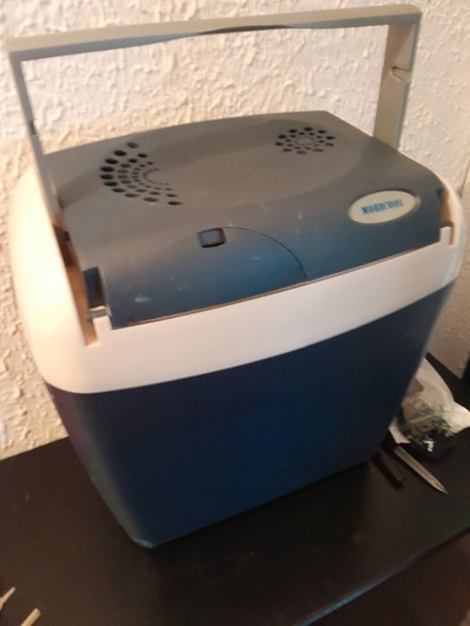 Електрическа хладилна чанта MOBICOOL