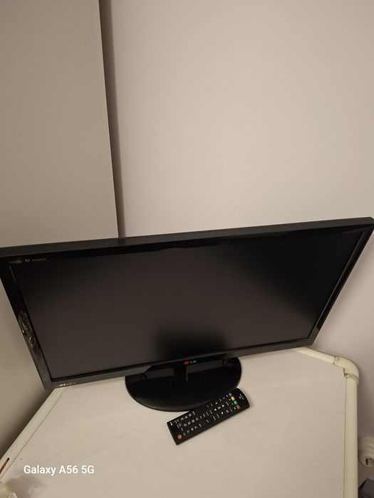Телевизор  LG плосък екран