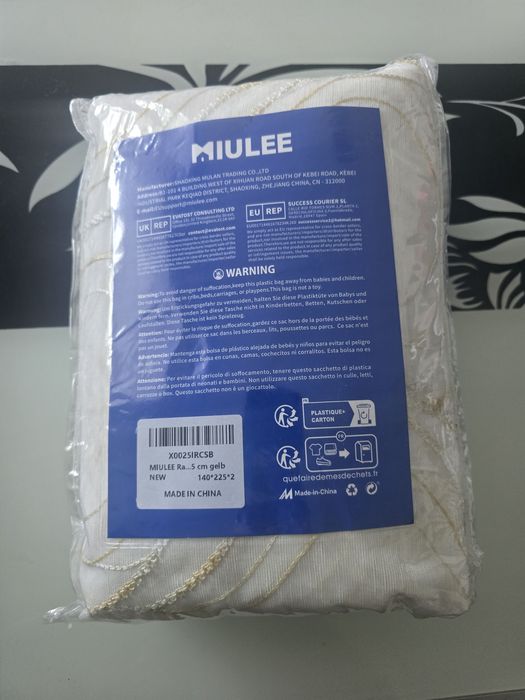 Set 2 bucati perdea Miulee Dimensiuni 140cm ×225cm  fiecare bucata