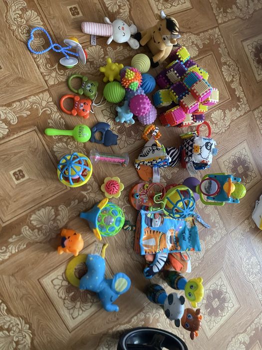Пакет игрушек для малышей