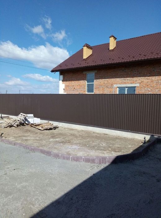 Garduri și porți metalice