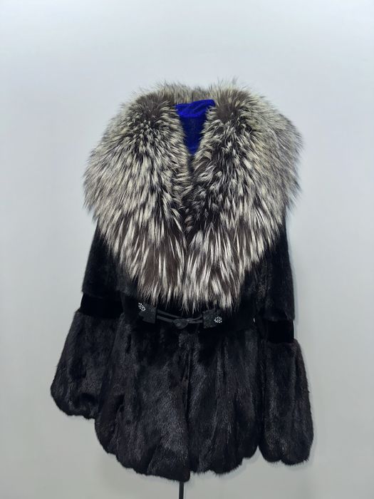 Норковая шуба с чернобуркой