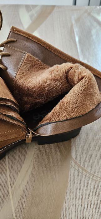 Lee botine nr 42