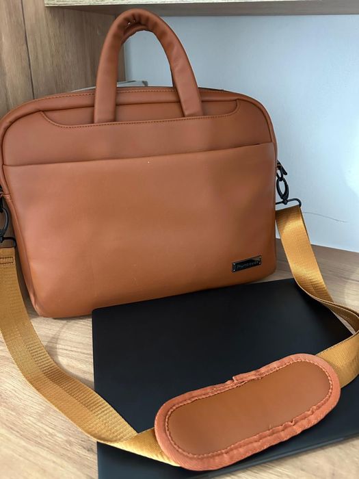 Продается ноутбук ACER e-10