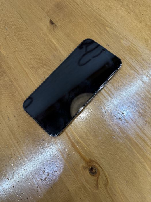 Продам Iphone 12 pro max
