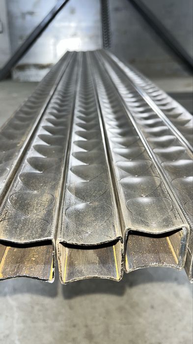 Декоративный профиль 40×40 мм, 2 мм, узор, 3 м