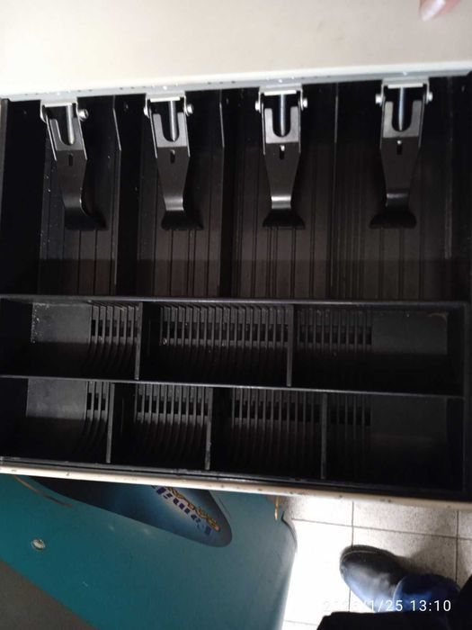 Касово чекмедже /сейф/ за банкноти и монети