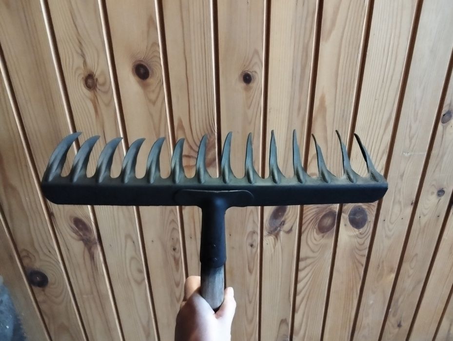 Продам грабли садовые