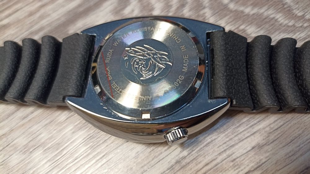 Часы кварцевые Seiko prospex.