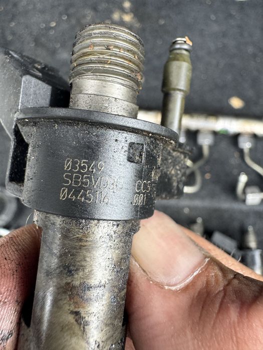 Дюзи с рейл за БМВ 2.0Д 177 коня