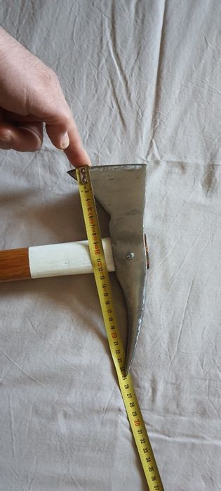 Piolet , Baltag otel