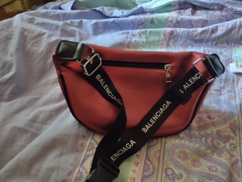 Продаем сумочку новый для красоток