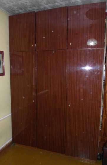 Мебель (шифоньеры, трильяж)