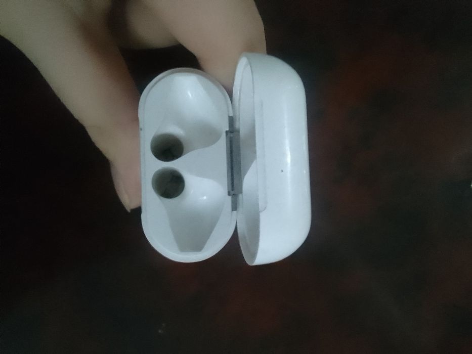 Айрподсы 2 поколения