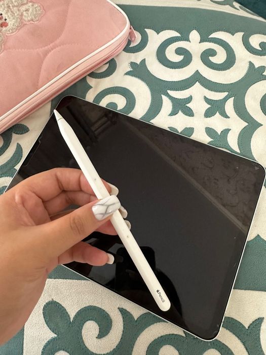 Продам Ipad 11pro M 1 поколение3