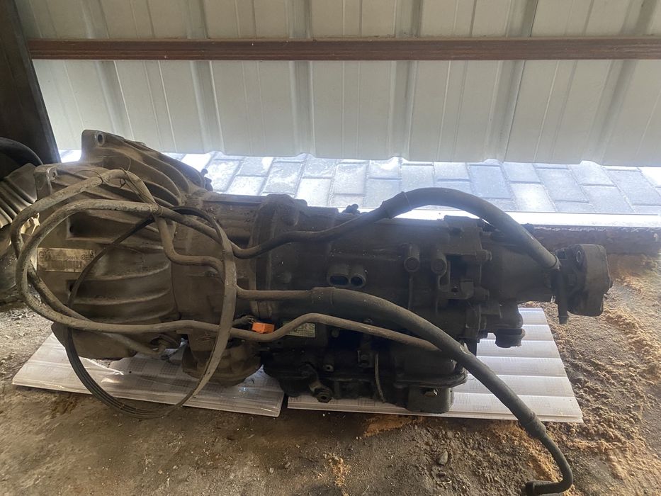 На BMW  продам АКПП . Стояла на Е36 .  318