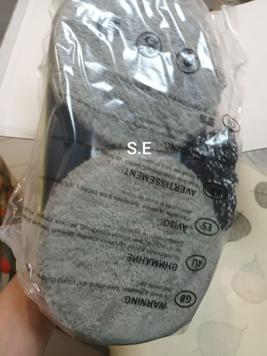 Интелигентен робот за почистване на прозорци с двойни въртящи се падове и вакуум 2800Pa