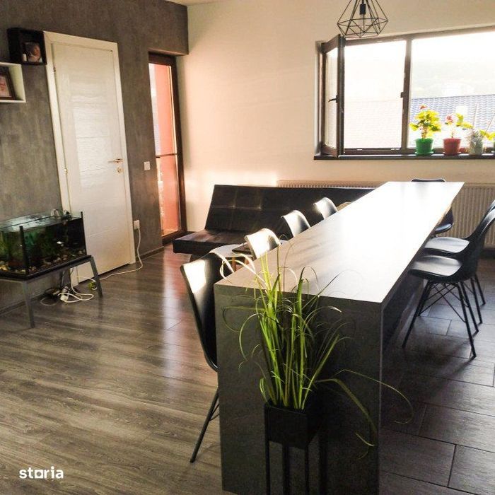 Apartament 4 camere, 120mp, balcon, parcare, zona Stejarului