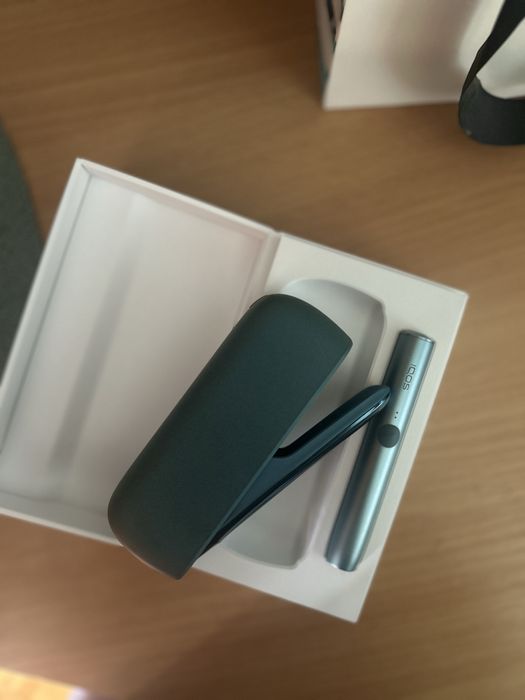 Iqos illuma azure blue