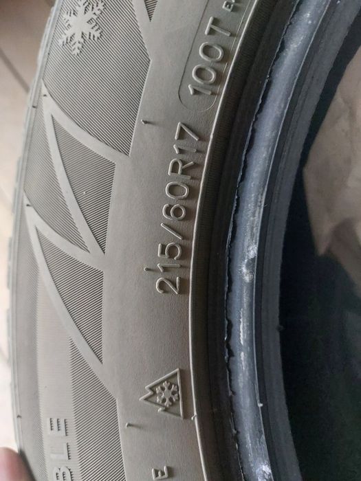 Продам резины б/у 215/60/17