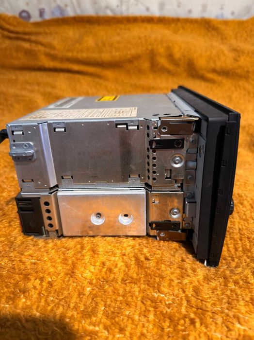 Оригинална навигация Navigation Plus RNS-D + CD чейнджър от Audi A4 B6