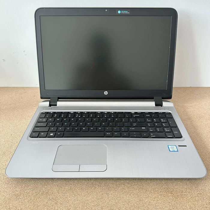 • Лаптоп HP ProBook 450 G3 15.6" Intel Core i5-6200U/8GB RAM/256GB SSD/Нова батерия