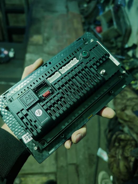 ПРОДАЮ магнитолу 5 Element 9" Android 2/32 ГБ