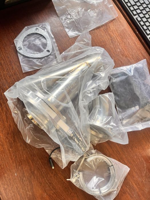 Електрическа изпукателна клапа Y-PIPE с дистанционно